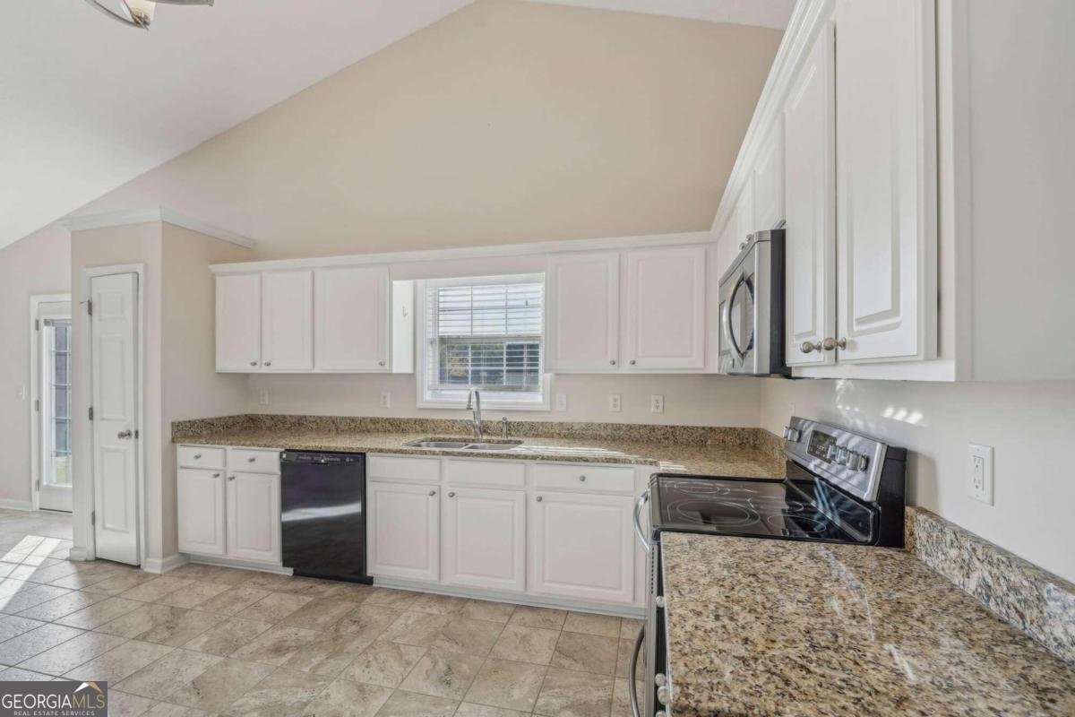 4011 Lafayette Way Loganville - 19