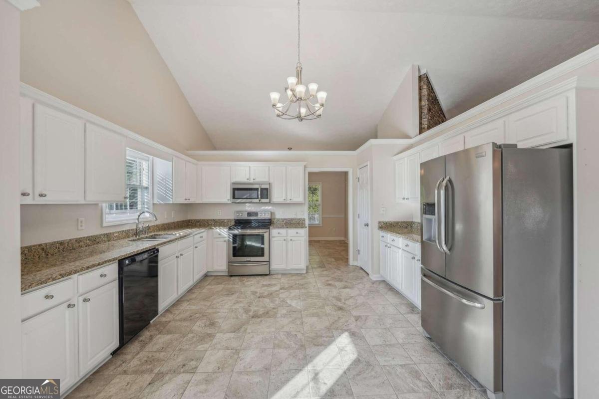 4011 Lafayette Way Loganville - 22