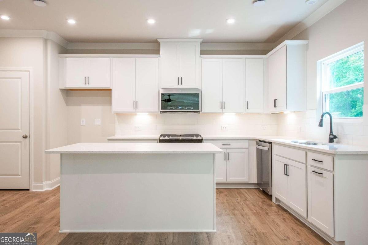 134 Henley Street Canton - 14