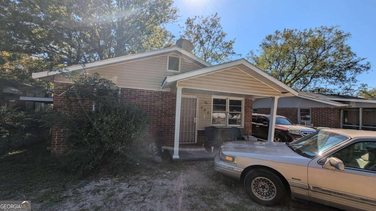 646 STRAIGHT Street Macon - 1