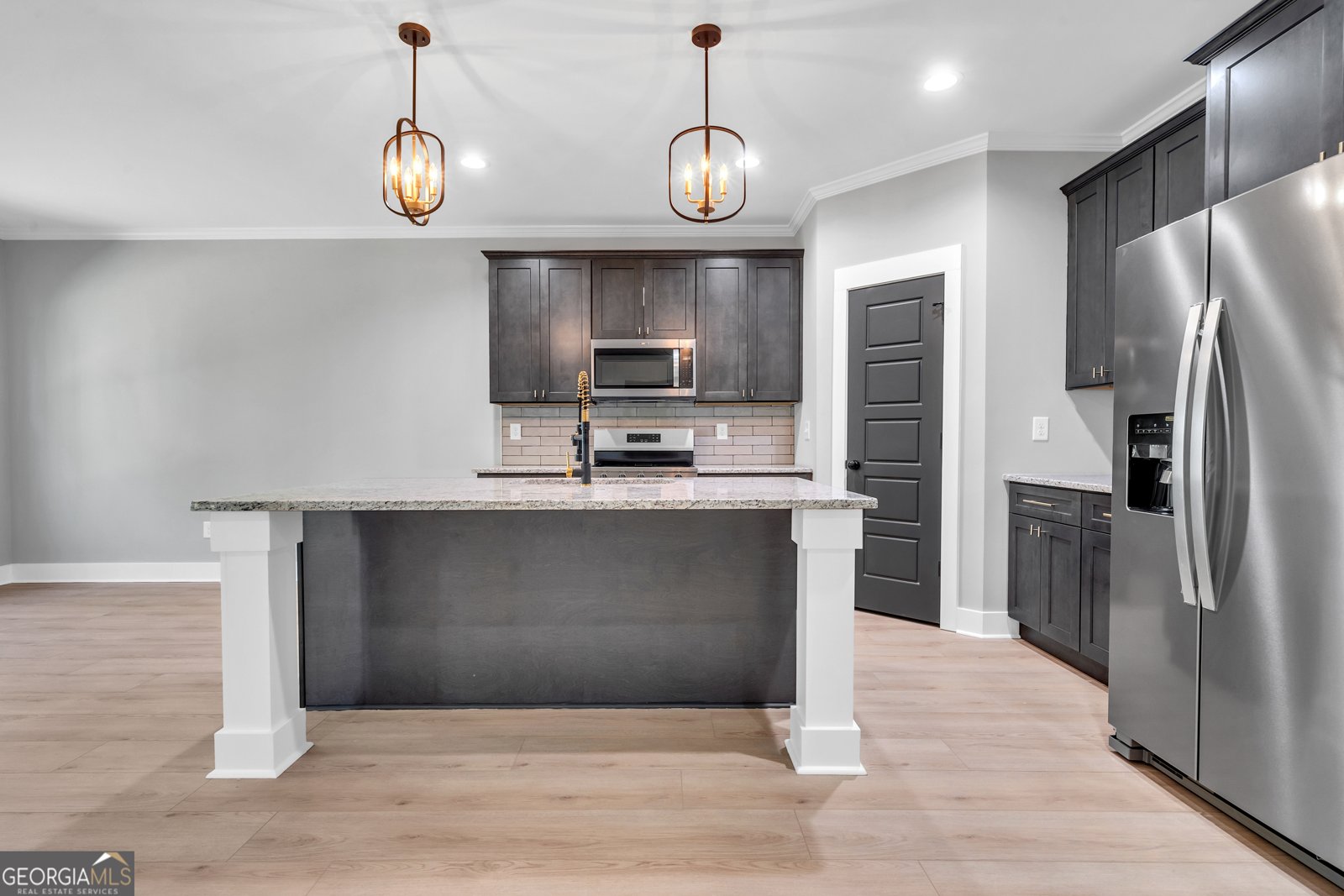 417 Lakeview Place Macon - 11