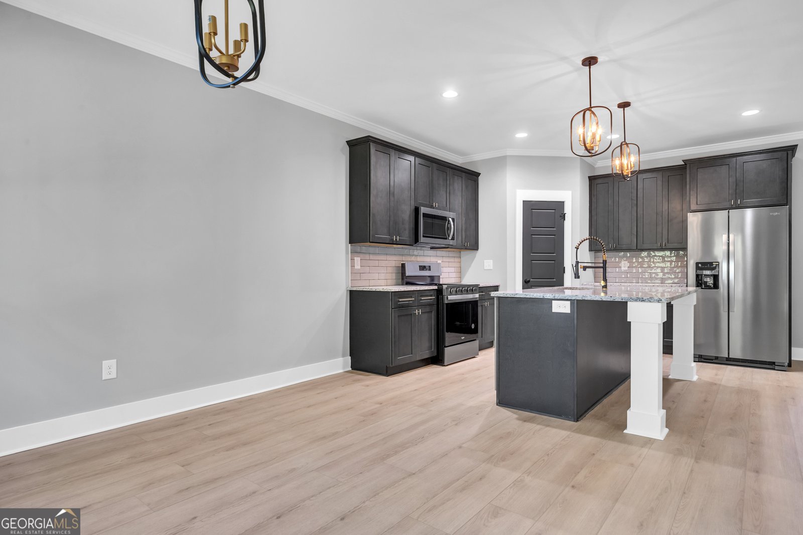 417 Lakeview Place Macon - 13