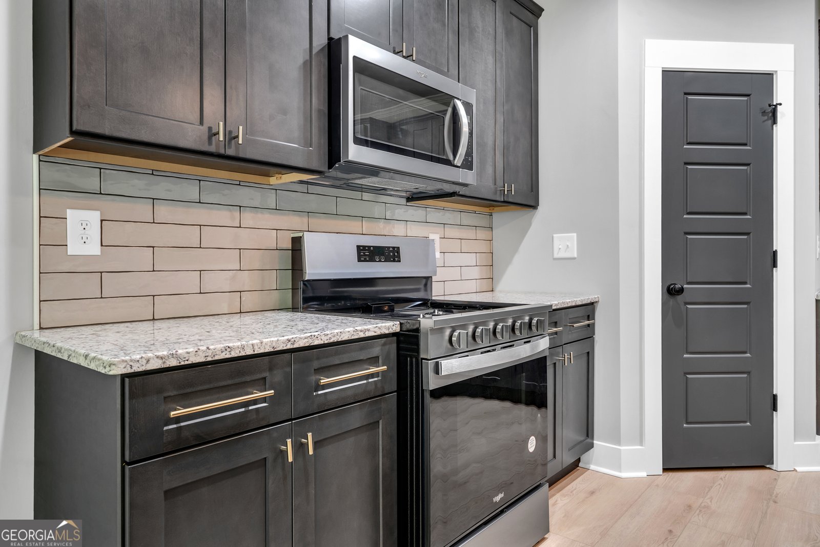 417 Lakeview Place Macon - 18