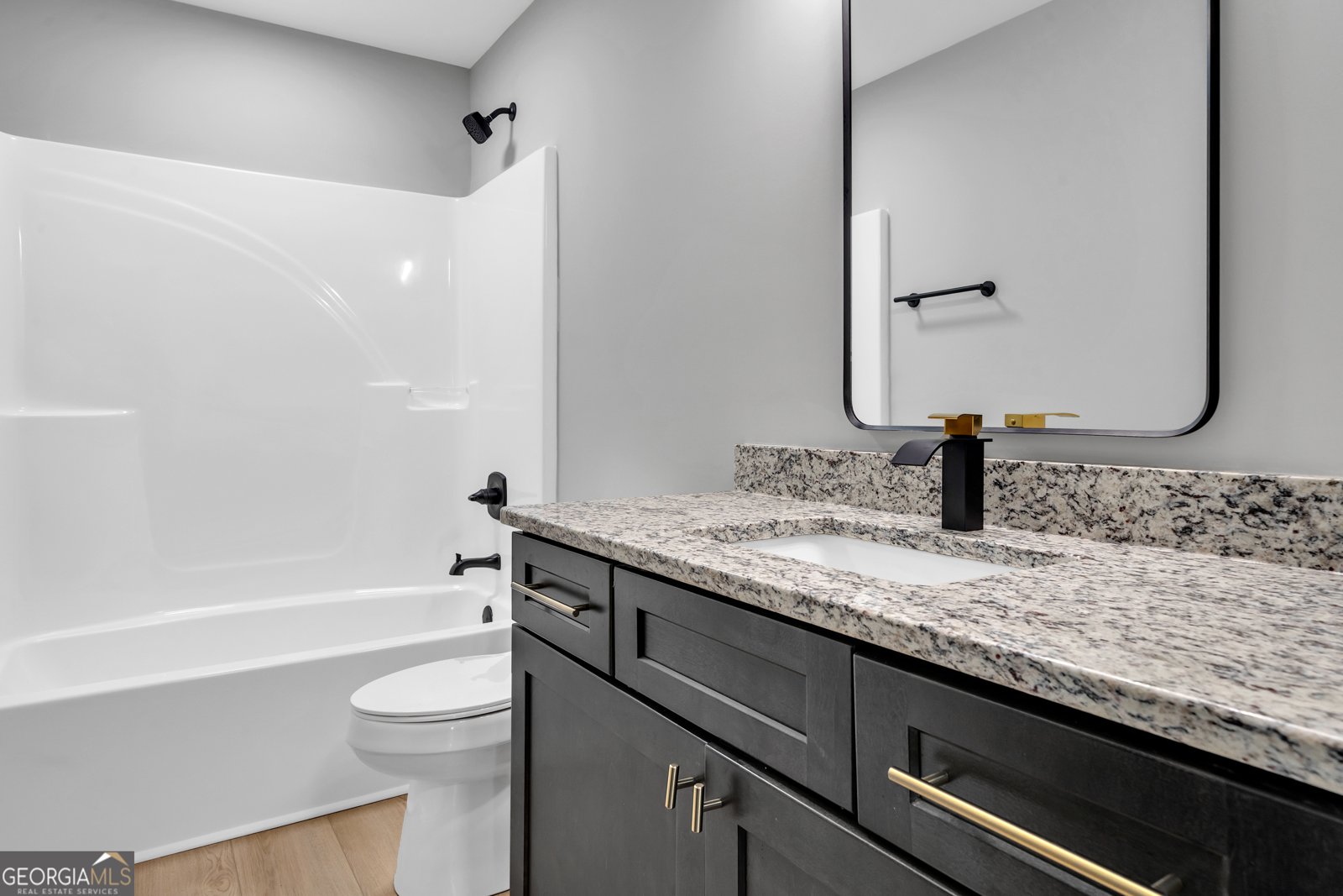 417 Lakeview Place Macon - 33
