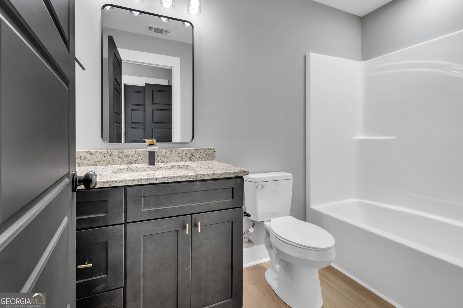 417 Lakeview Place Macon - 35