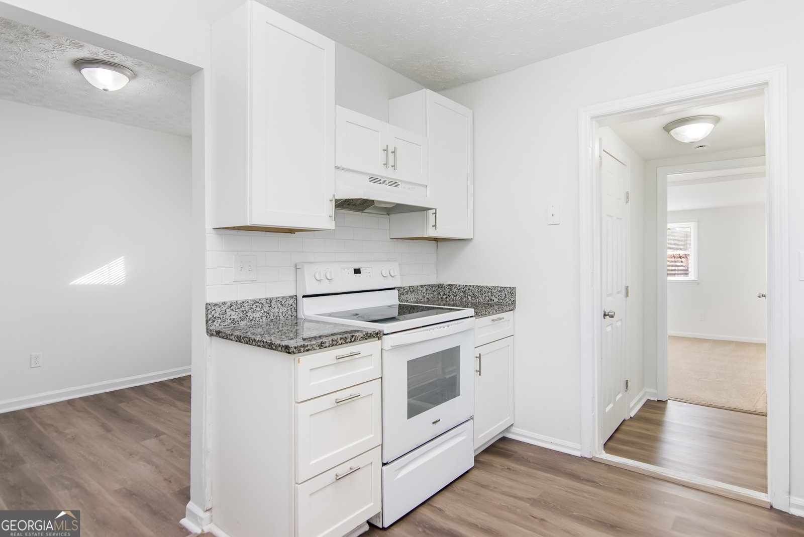 1246 Lyle Avenue East Point - 10