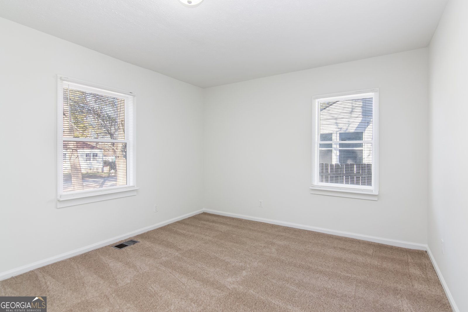 1246 Lyle Avenue East Point - 23