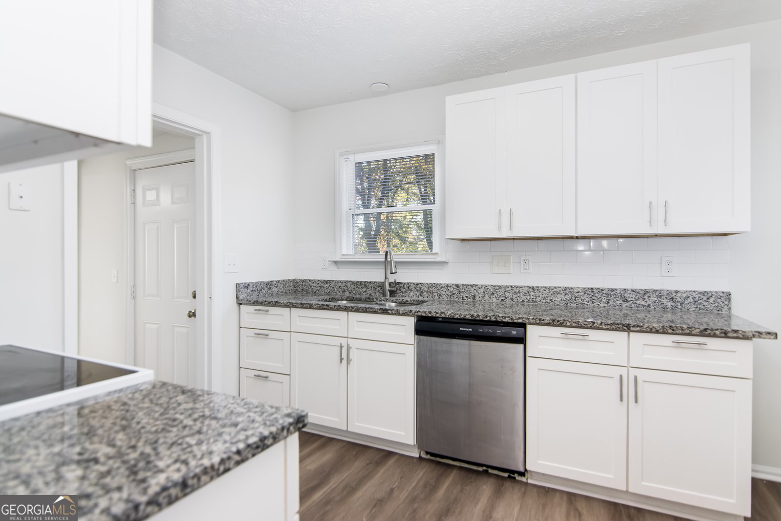 1246 Lyle Avenue East Point - 9