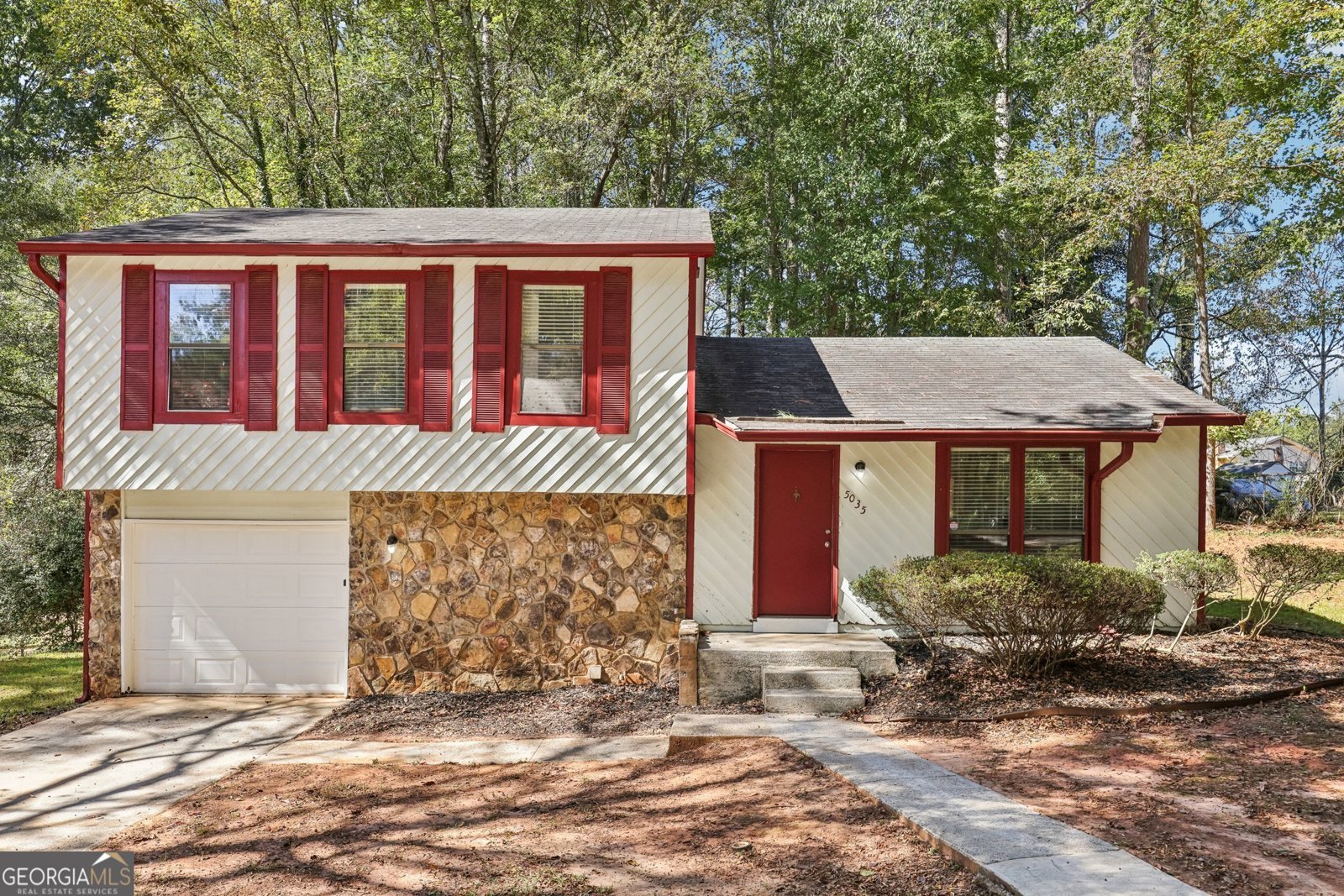 5035 Fairforest Drive Stone Mountain - 1