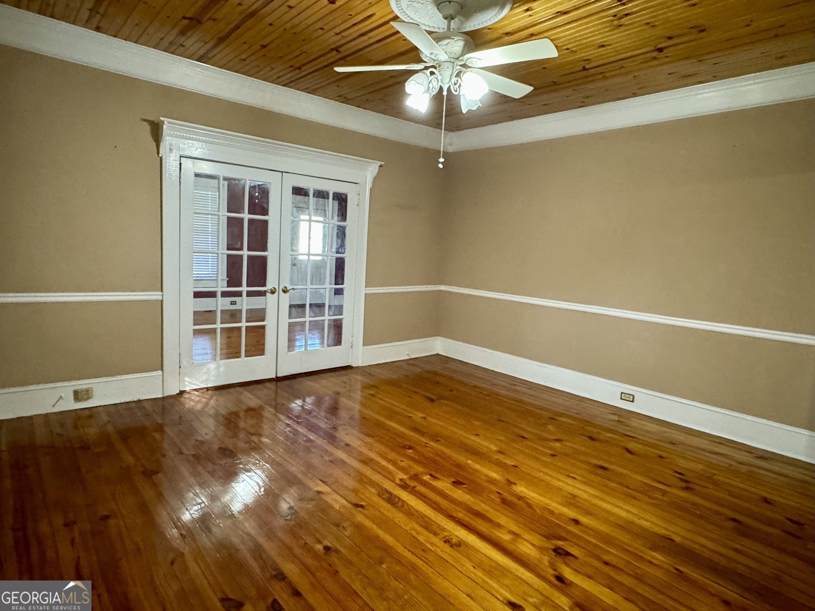 4511 S. Highway 15 Greensboro - 18