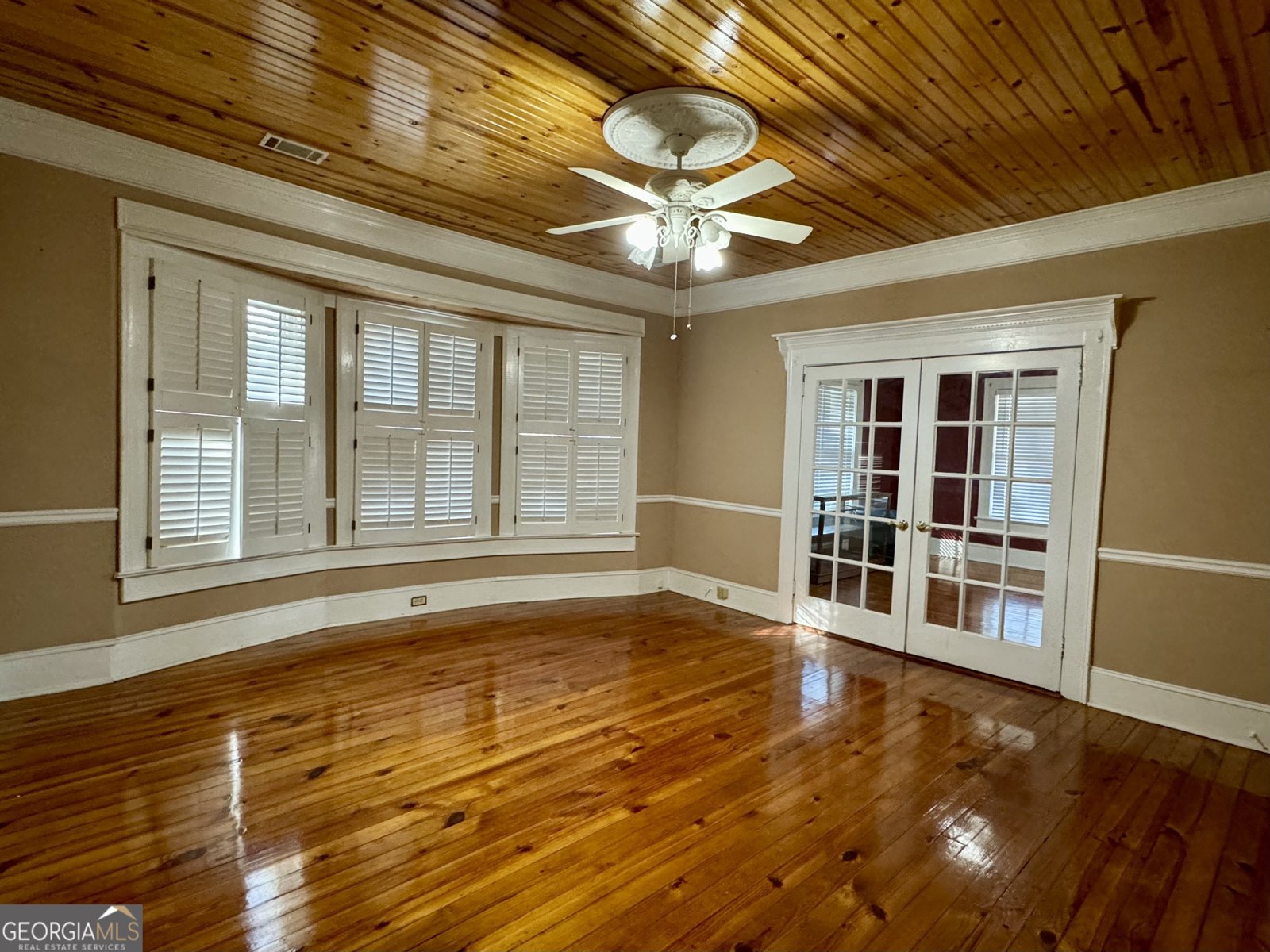 4511 S. Highway 15 Greensboro - 19