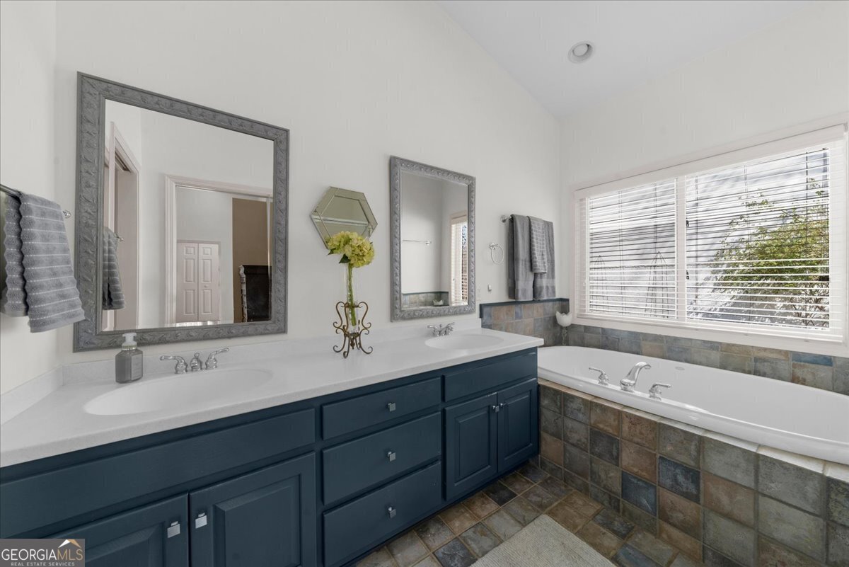 6137 White Oak Drive Flowery Branch - 25