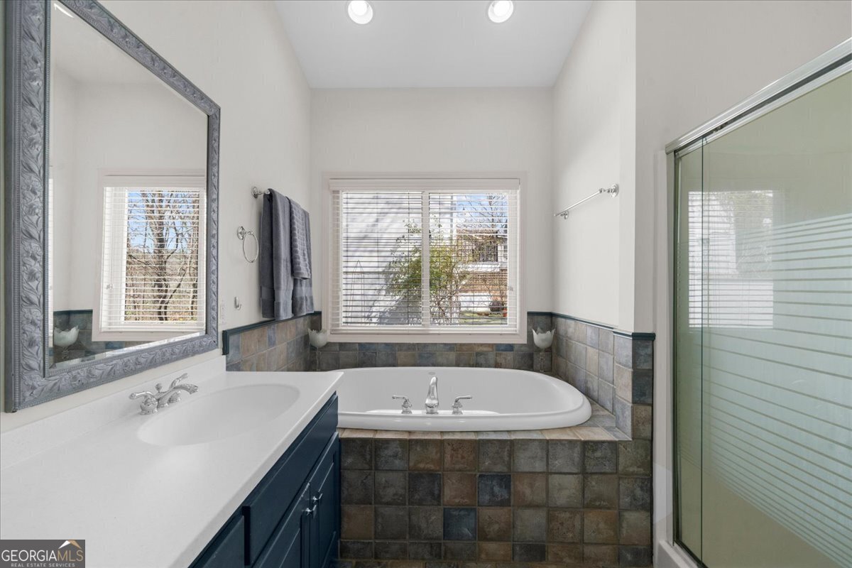 6137 White Oak Drive Flowery Branch - 27