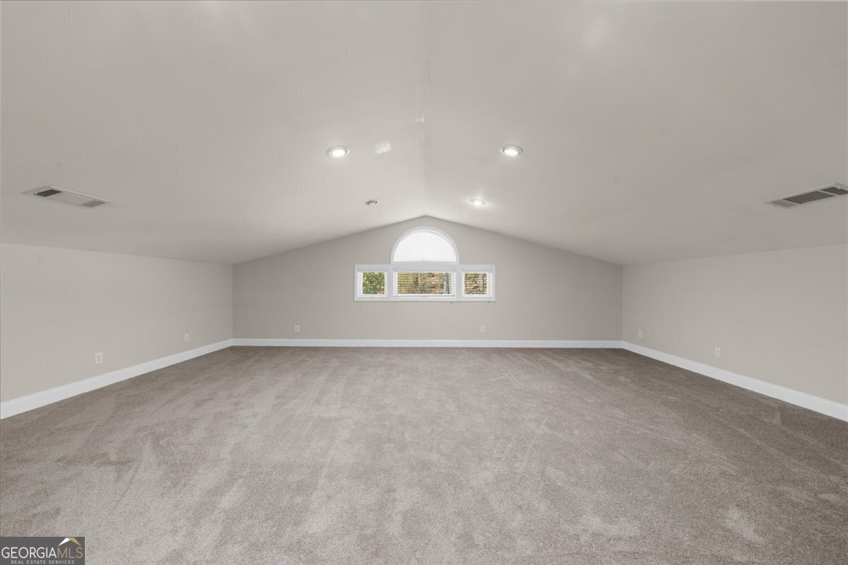 6137 White Oak Drive Flowery Branch - 33