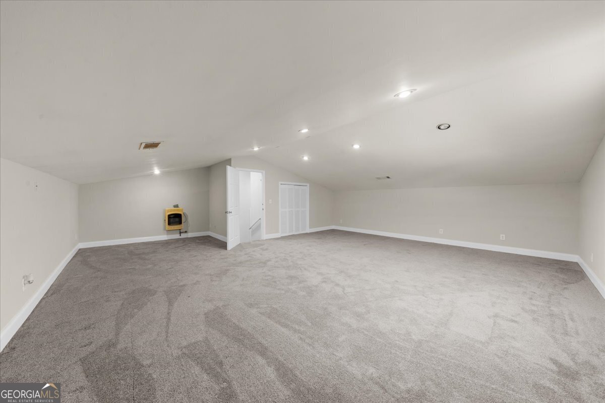 6137 White Oak Drive Flowery Branch - 34