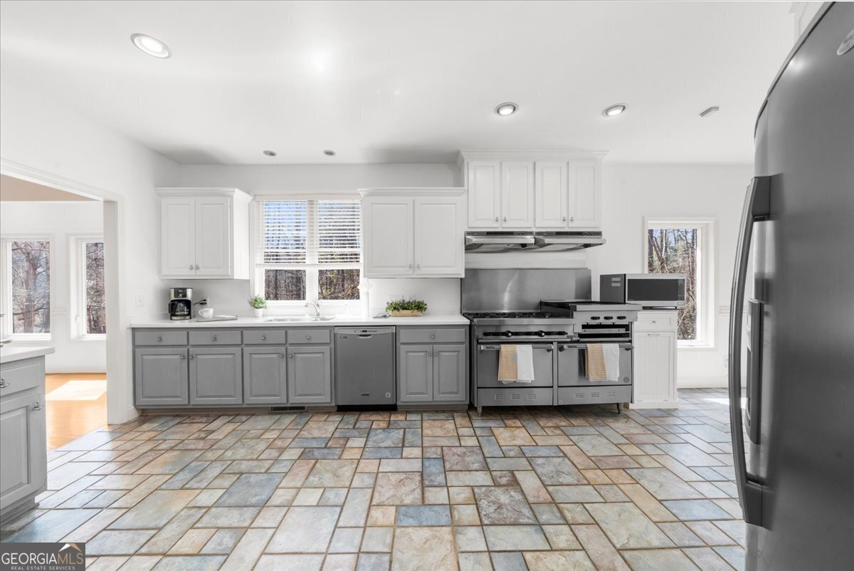 6137 White Oak Drive Flowery Branch - 38