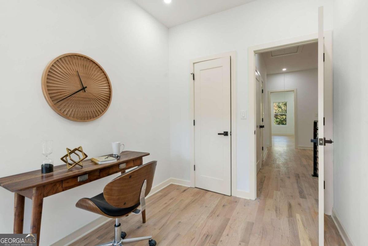 1695 NORTH Avenue Atlanta - 18