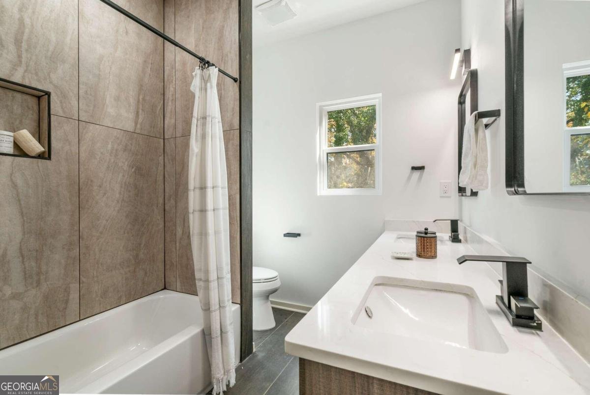 1695 NORTH Avenue Atlanta - 28