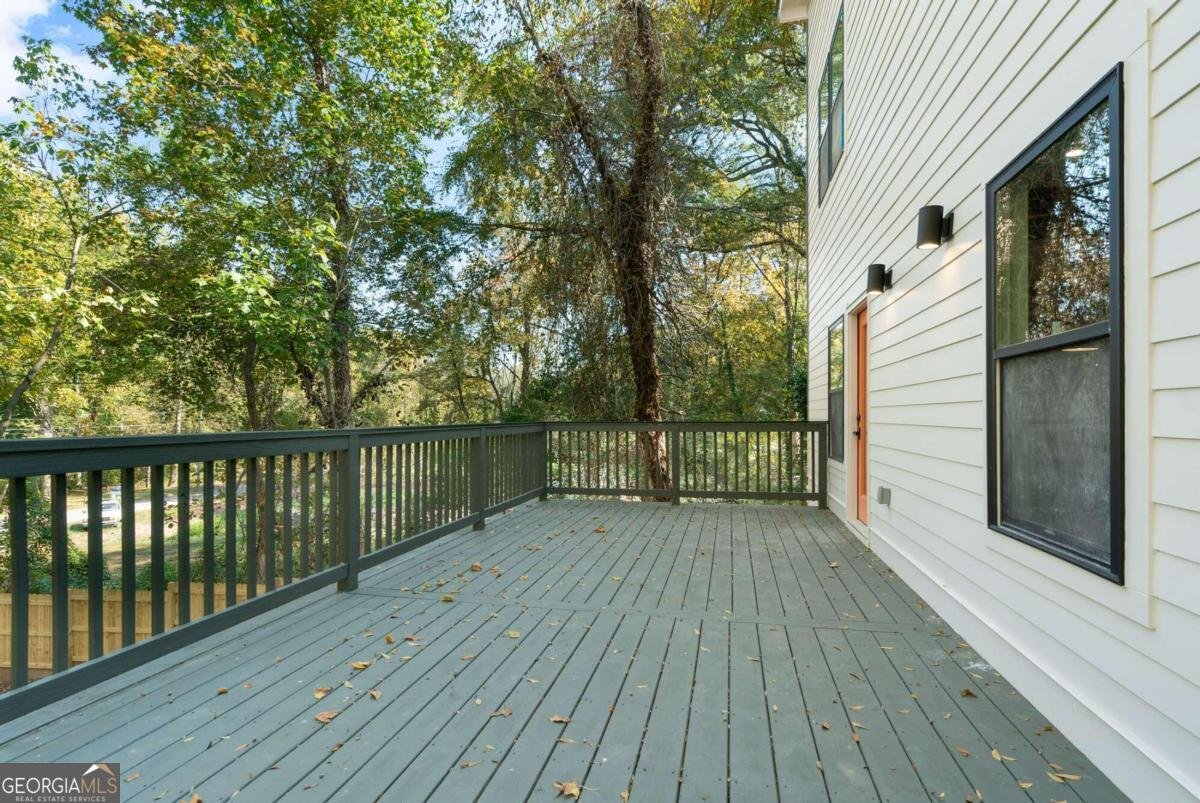 1695 NORTH Avenue Atlanta - 39