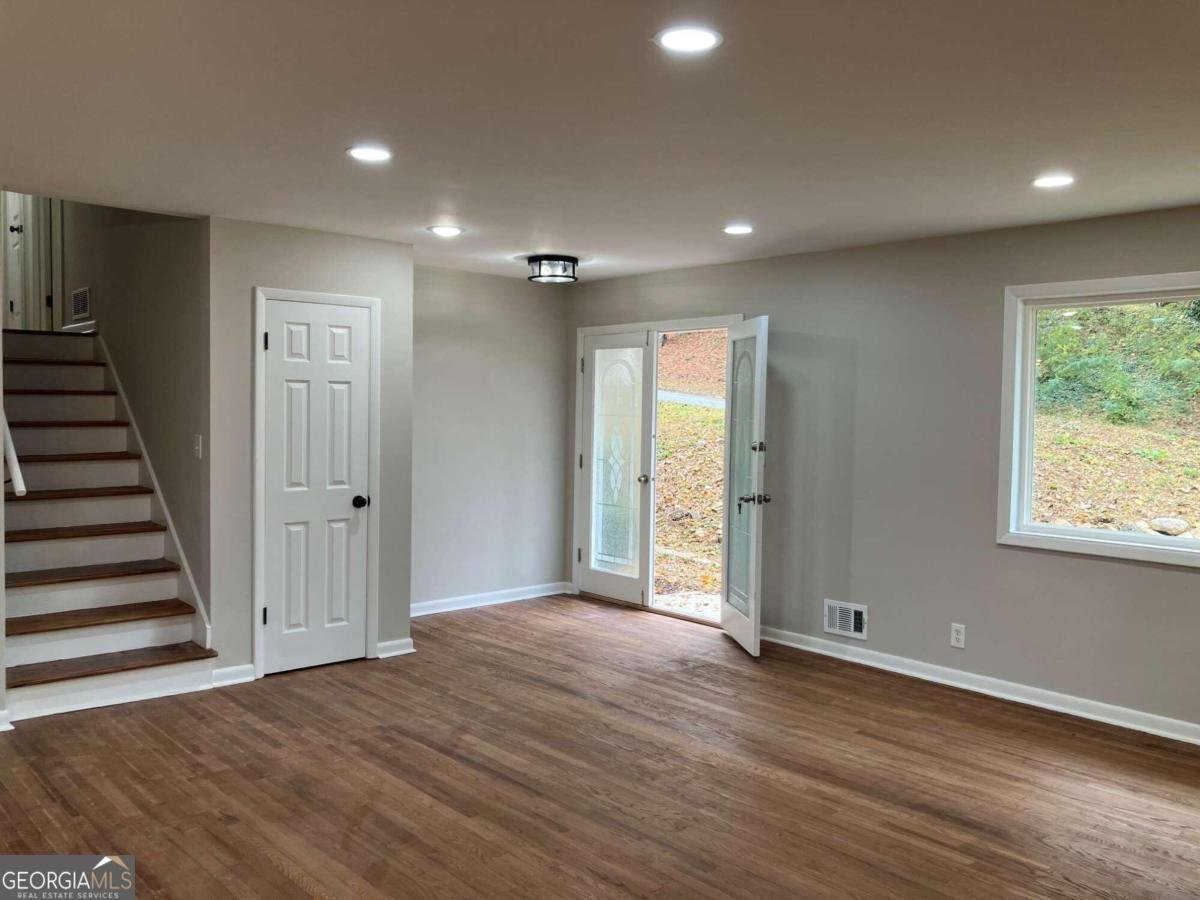 3666 Elkridge Drive Decatur - 9
