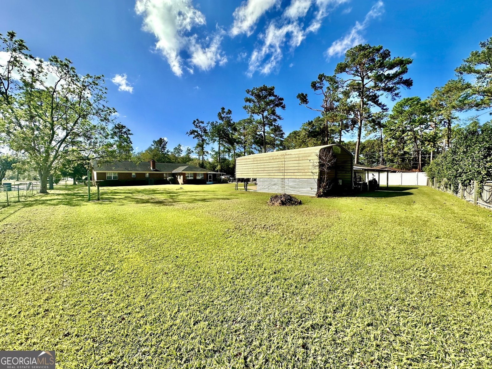 4221 Central Avenue Waycross - 62