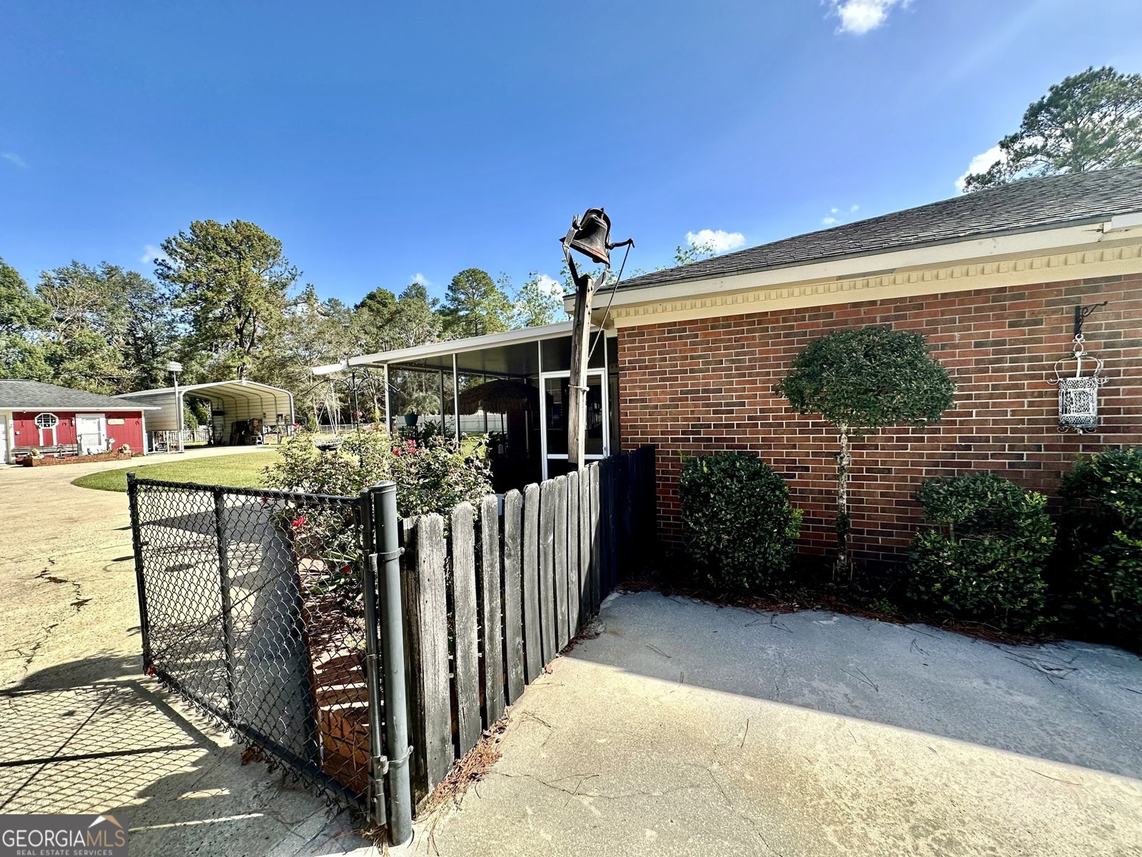 4221 Central Avenue Waycross - 73