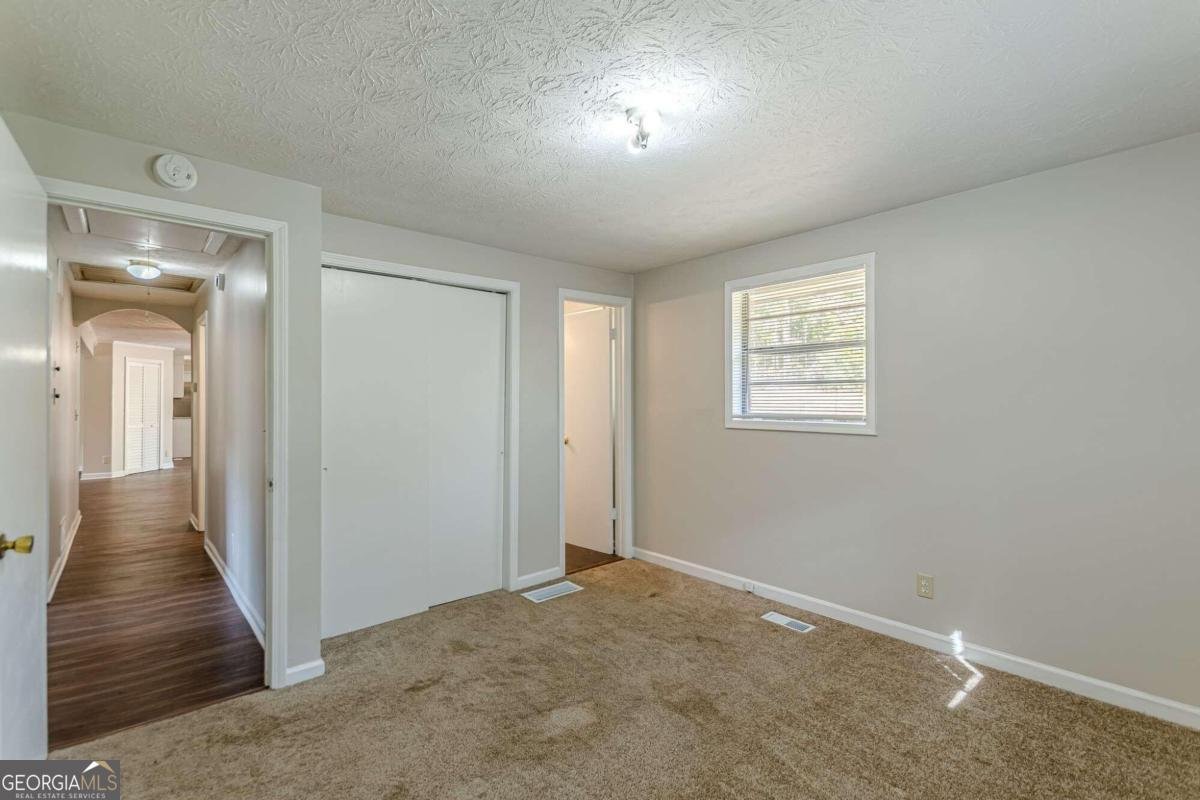 6275 Skyline Drive Douglasville - 1
