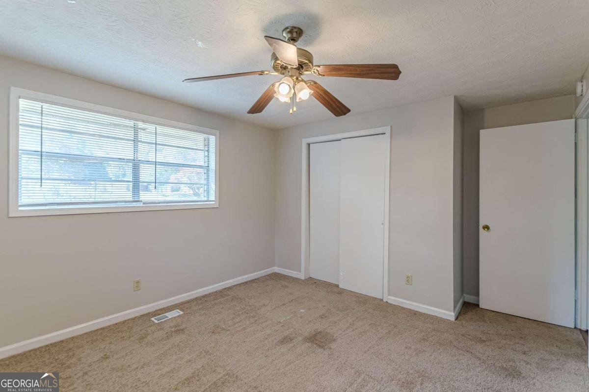 6275 Skyline Drive Douglasville - 6