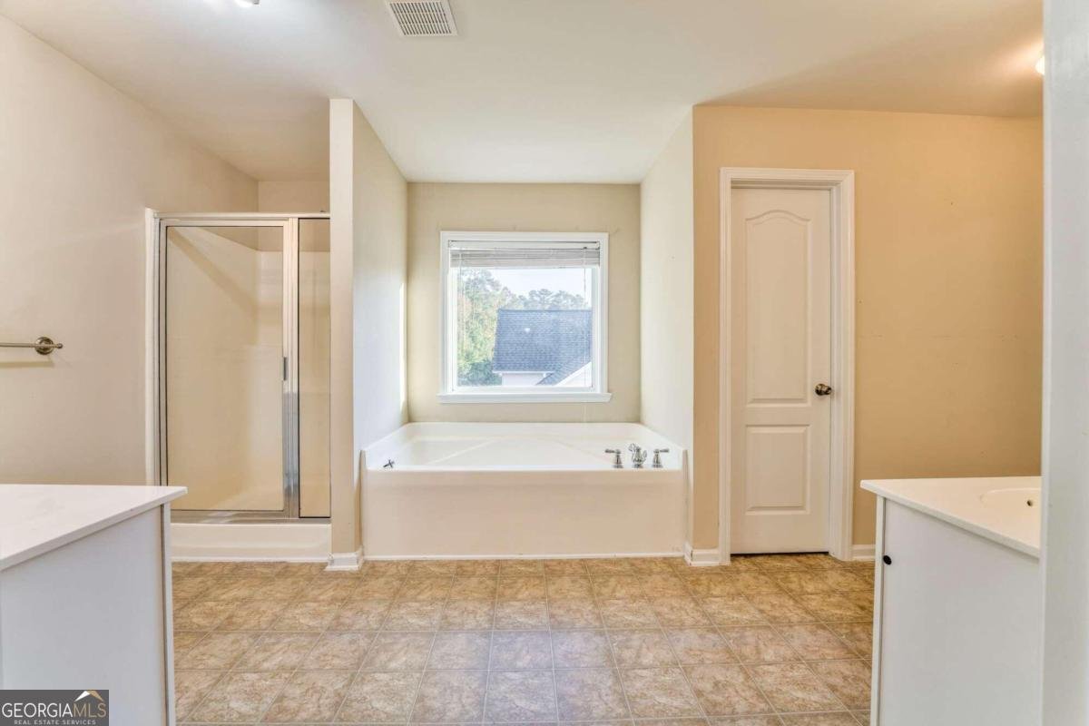 3510 Long Lake Drive Douglasville - 24
