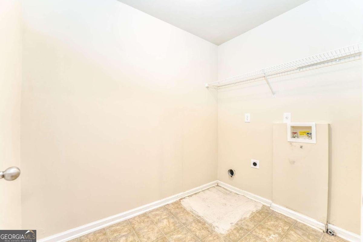 3510 Long Lake Drive Douglasville - 33