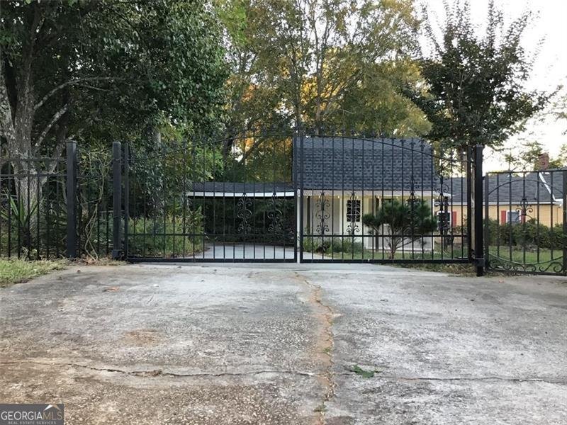 3021 STONE MOUNTAIN Street Lithonia - 29
