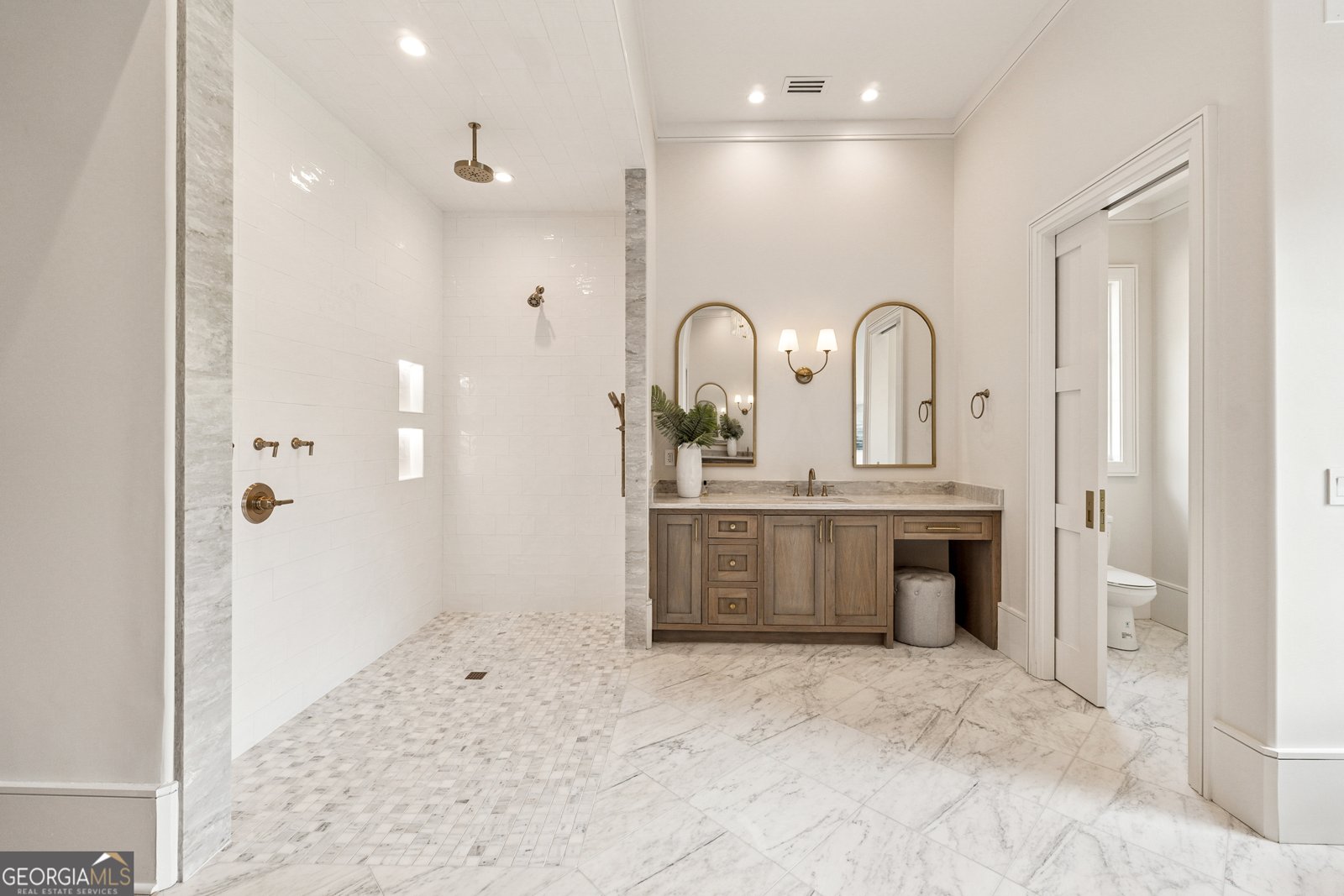 4333 Shiloh Road Cumming - 45