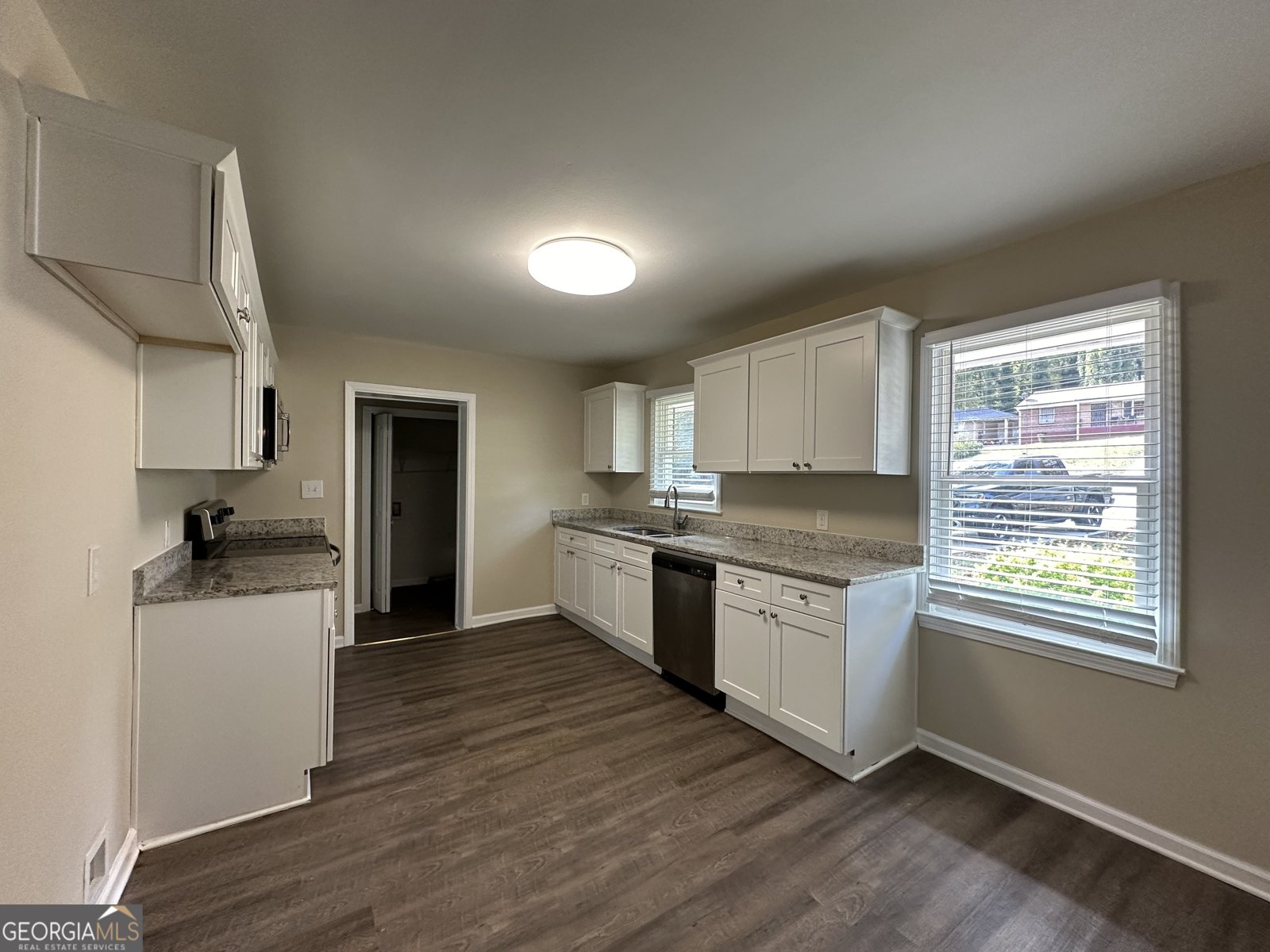 2150 Macon Drive Atlanta - 5