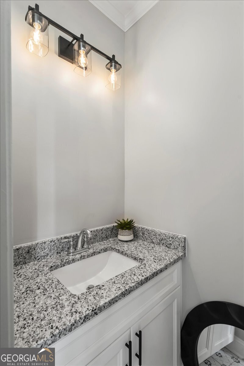 319 Madison Avenue Monroe - 12