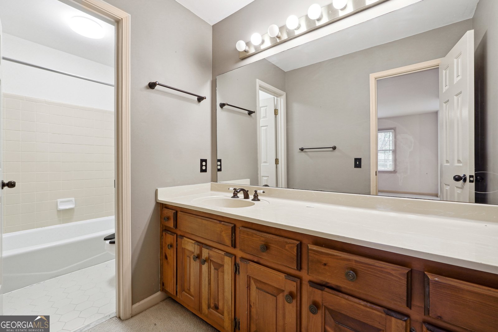 5417 Trentham Drive Atlanta - 55