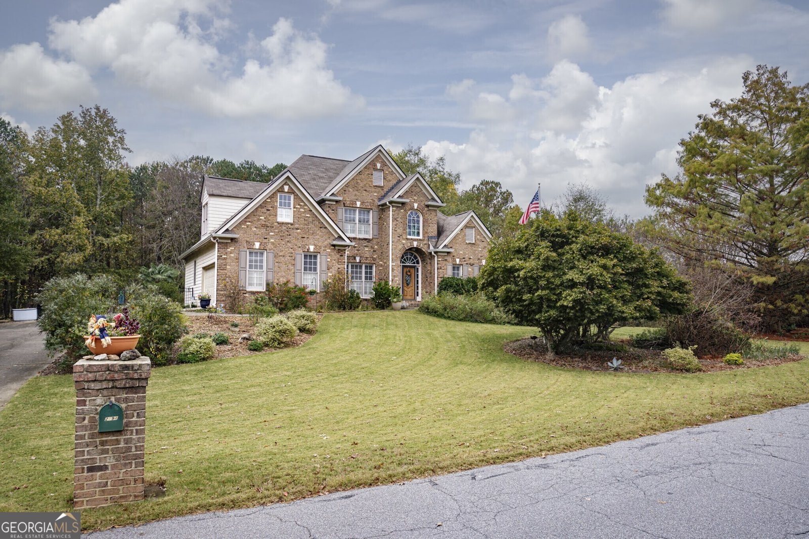 2194 Indian Shoals Drive Loganville - 1