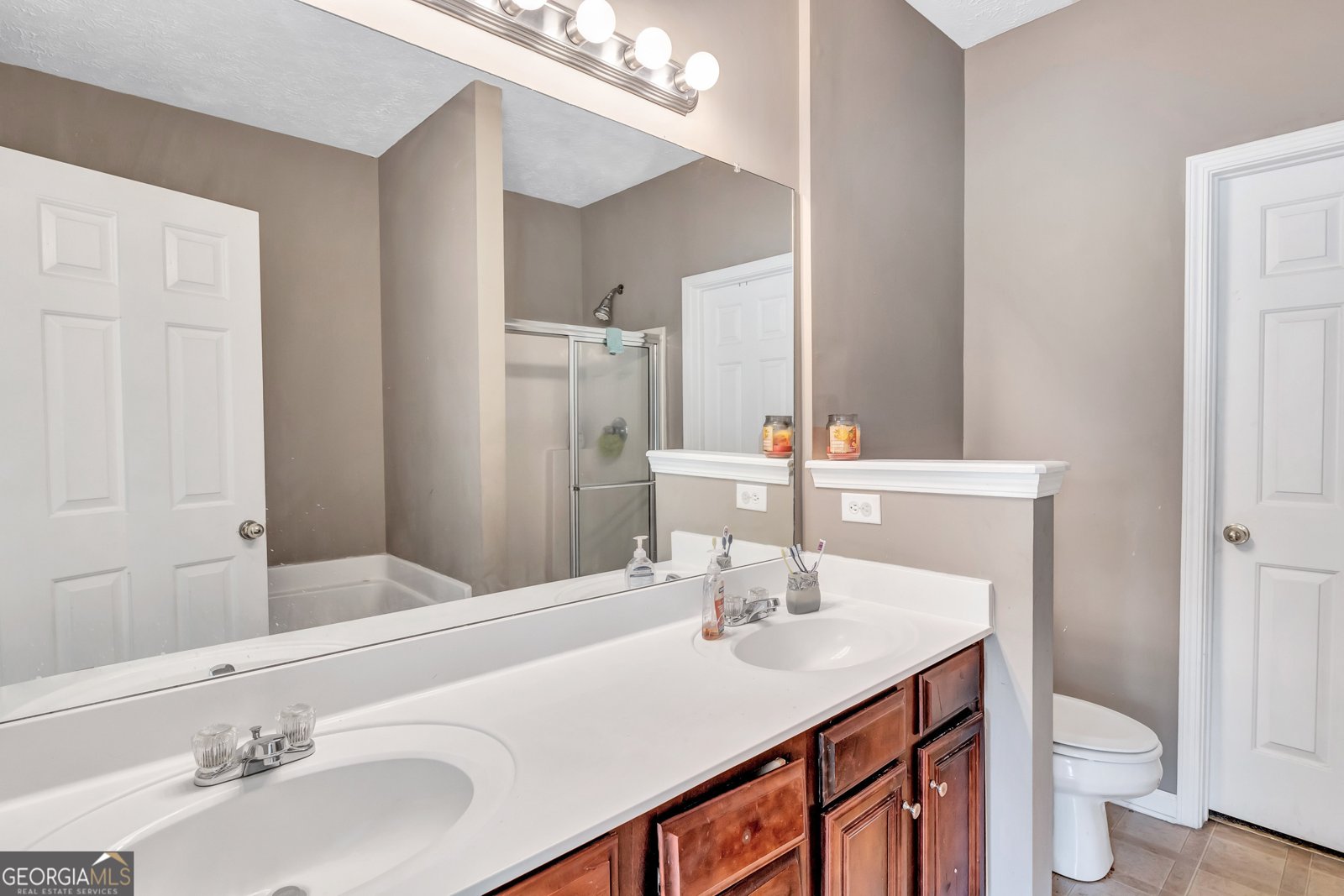 2555 Flat Shoals Road Atlanta - 16