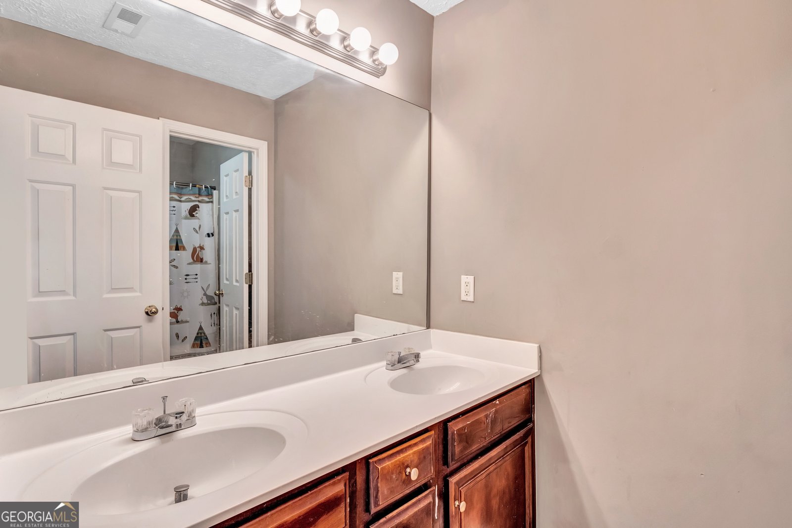 2555 Flat Shoals Road Atlanta - 22