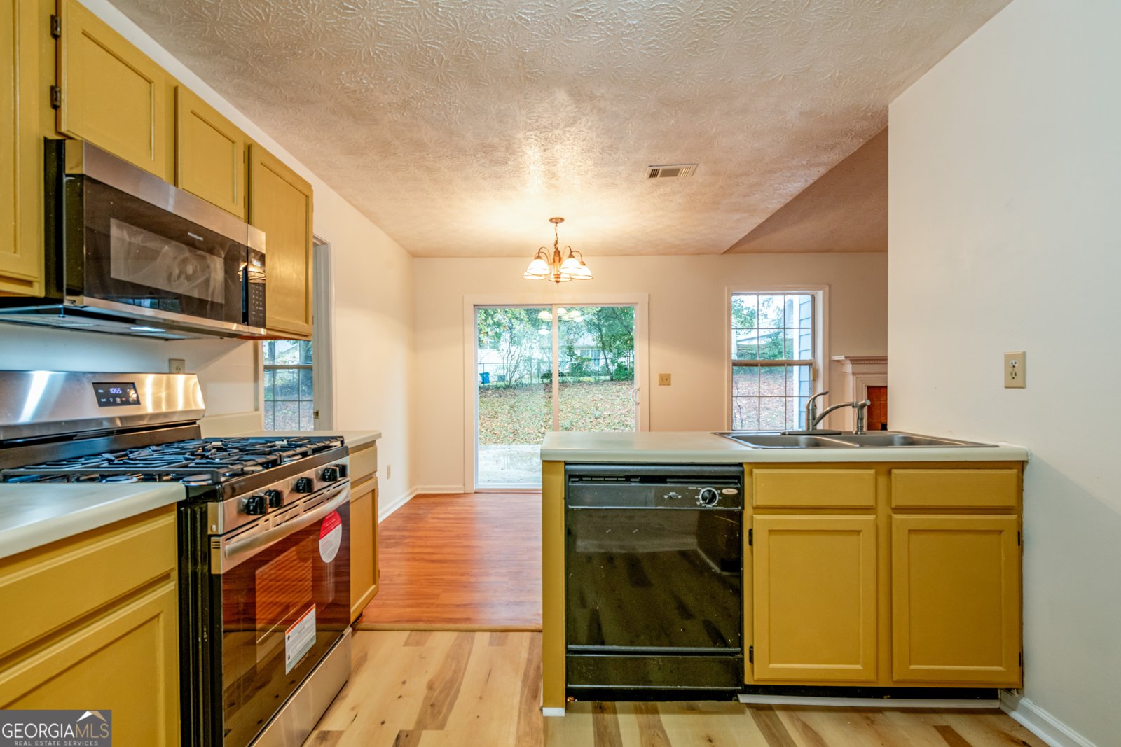 1121 Whisper Wind Drive McDonough - 10