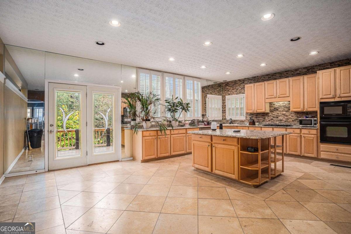 9140 Links Drive Covington - 8