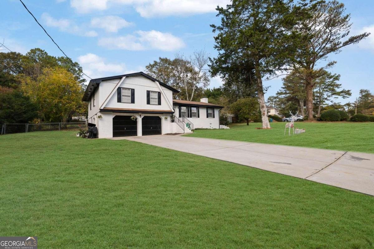 2611 Kings Circle Lawrenceville - 2