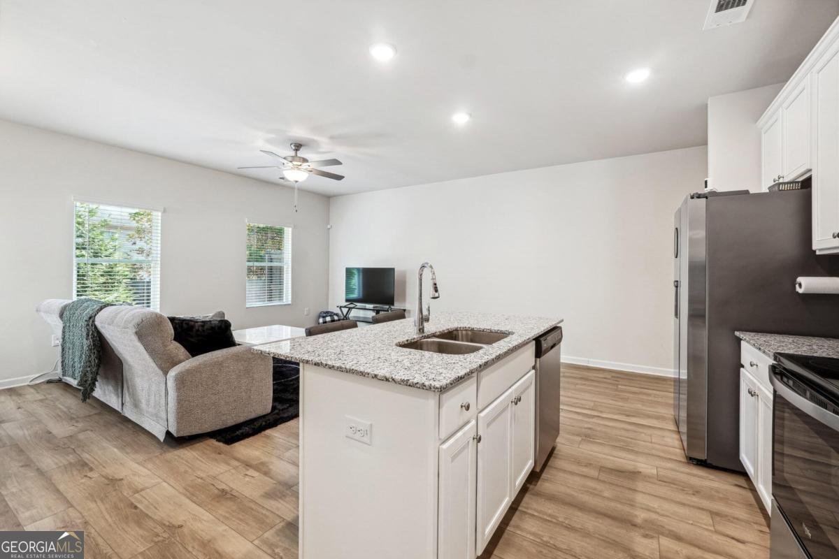 4655 Fullerton Drive Oakwood - 12