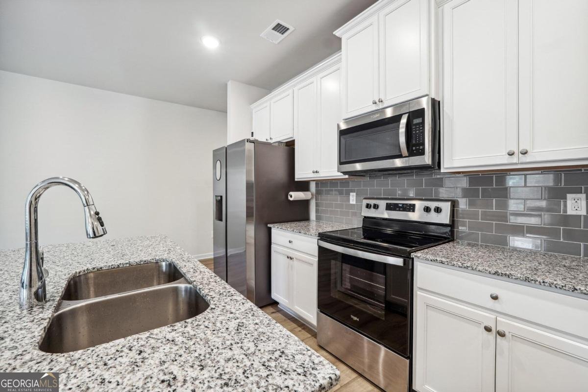 4655 Fullerton Drive Oakwood - 13