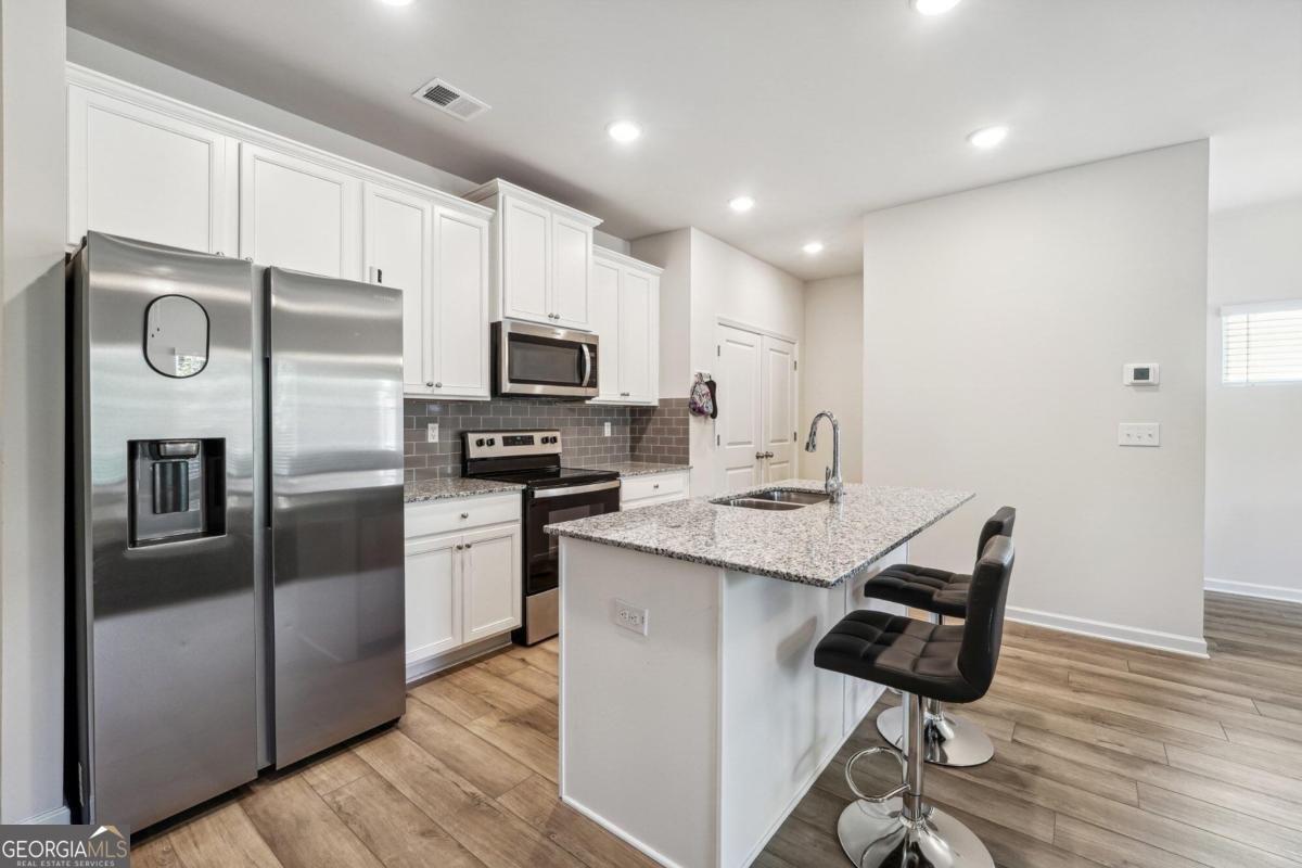 4655 Fullerton Drive Oakwood - 14