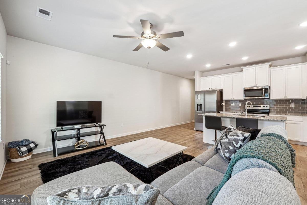 4655 Fullerton Drive Oakwood - 7