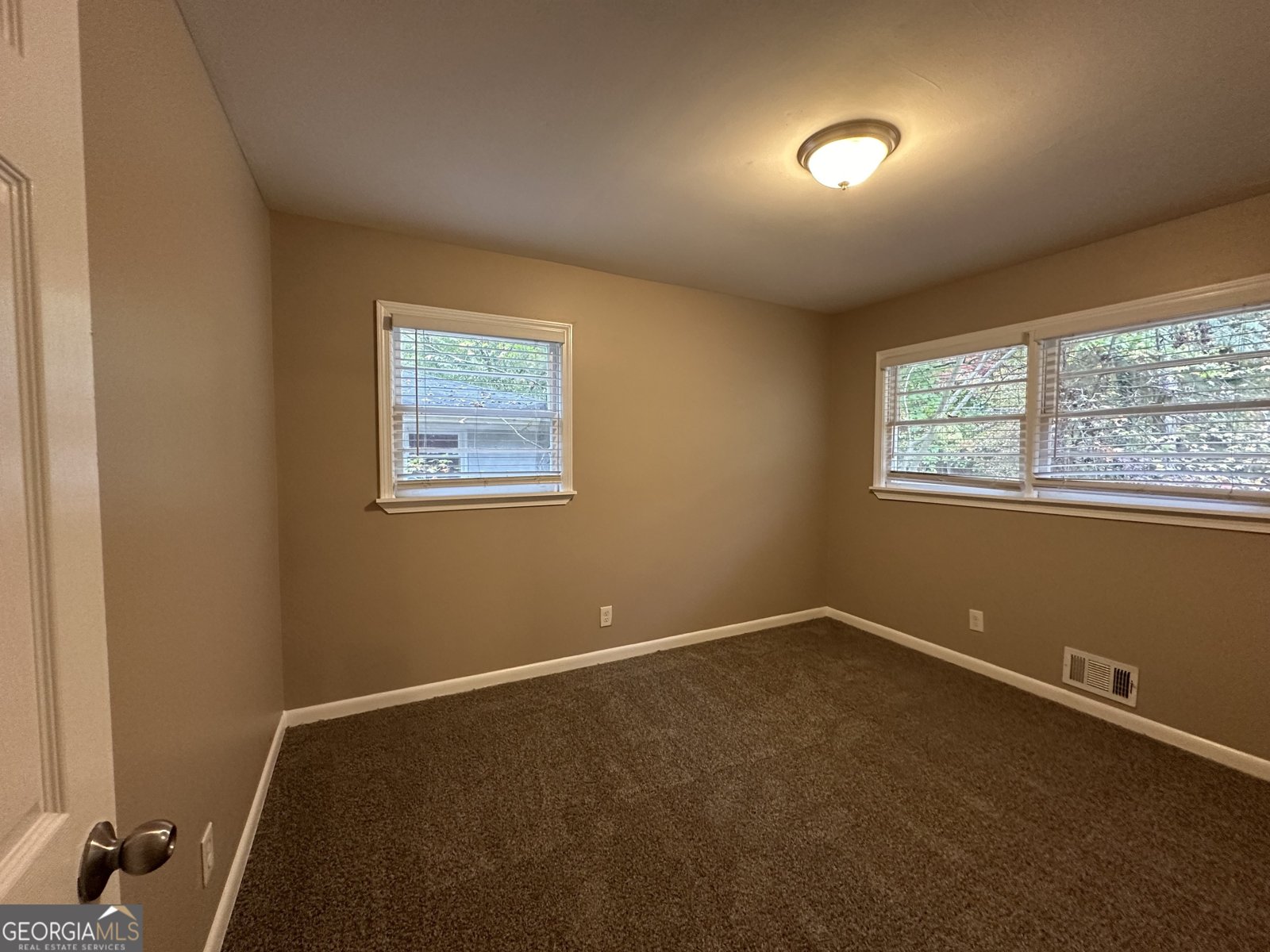 4310 Bakers Ferry Road Atlanta - 13