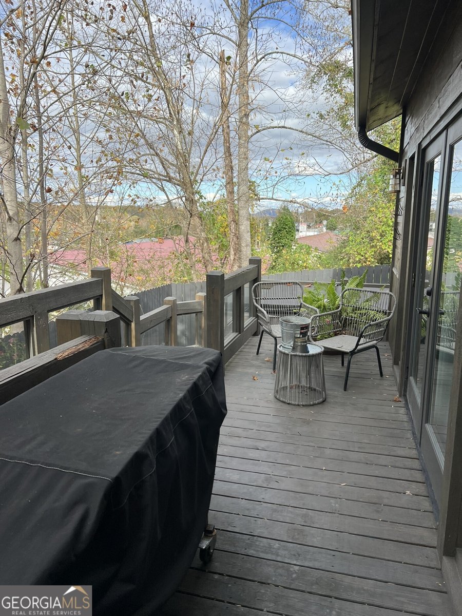 330 Second Street Blue Ridge - 16