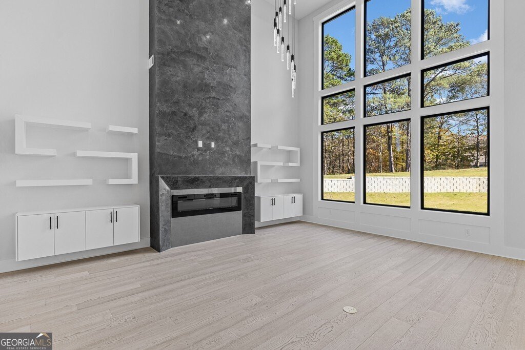 555 Versailles Drive Auburn - 12