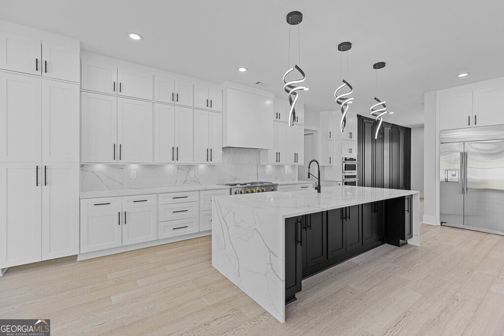 555 Versailles Drive Auburn - 2