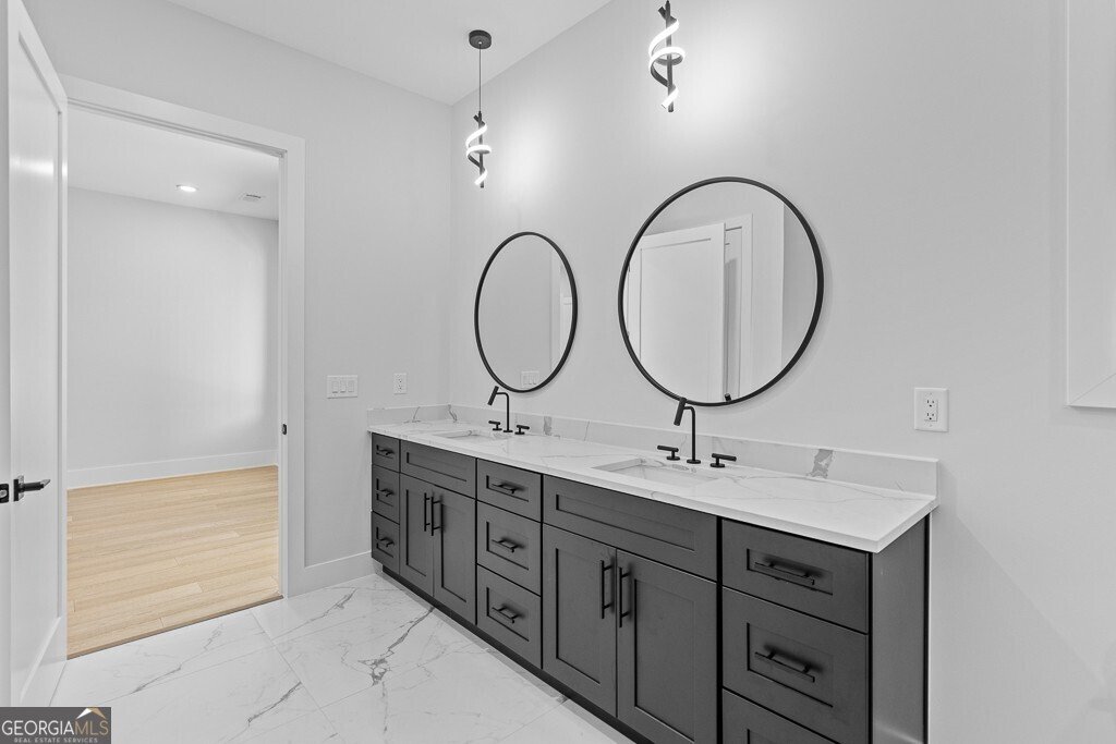 555 Versailles Drive Auburn - 20
